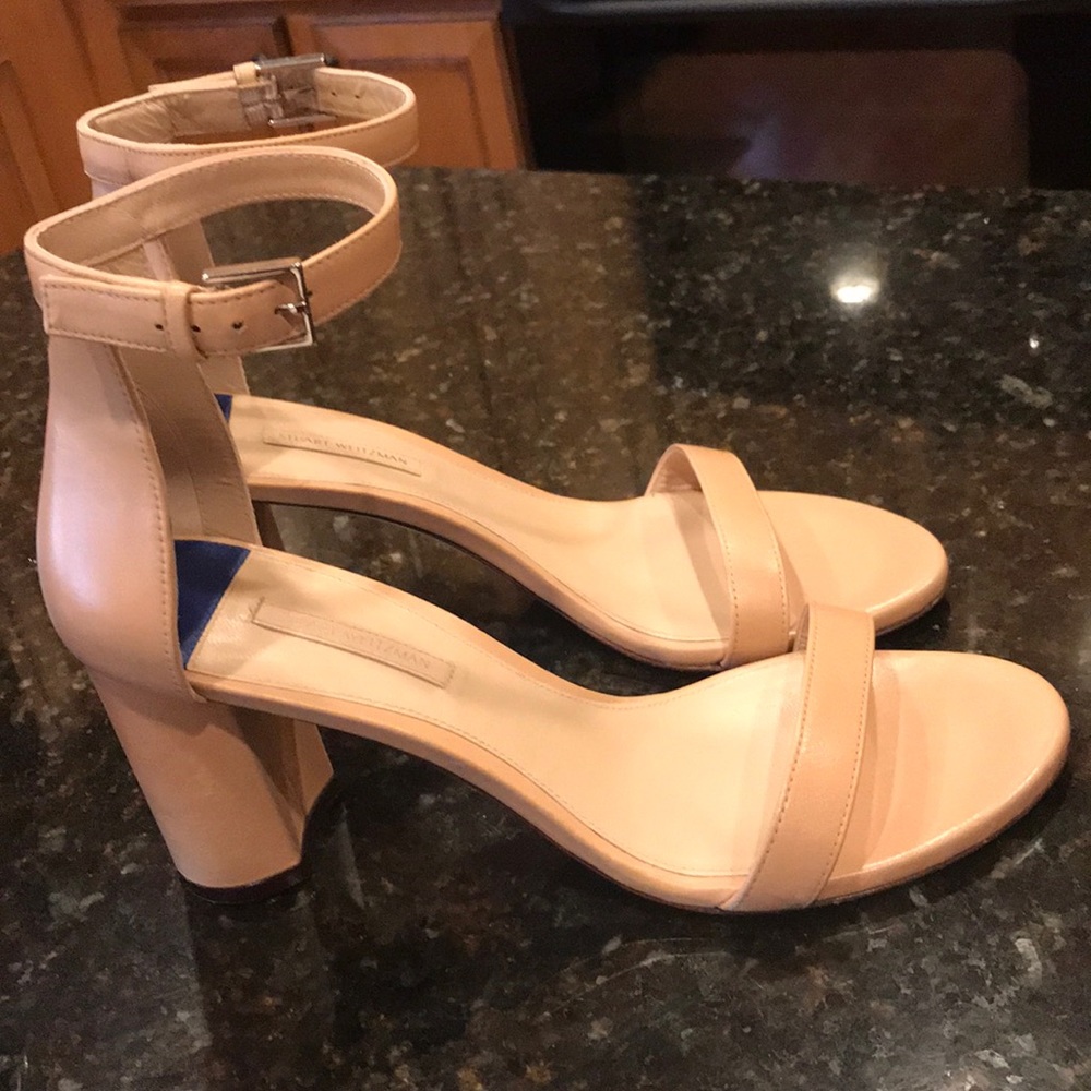 Stuart Weitzman sandals 👡